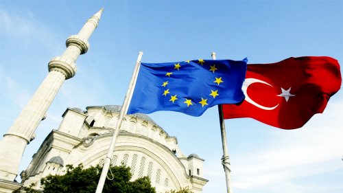 Турция попросила у ЕС в два раза больше денег на "удержание" беженцев 