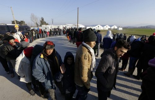 Давутоглу: Турция потратила $10 млрд на сирийских беженцев, нужно еще $20 млрд