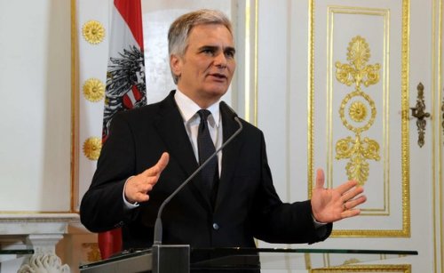 Австрия потребовала от погранагентства ЕС возвращать беженцев в Турцию