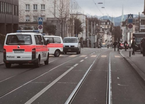 Полиция Цюриха применила слезоточивый газ и резиновые пули против курдских демонстрантов