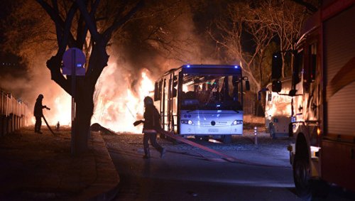 В Анкаре у общежития для военных прогремел мощный взрыв