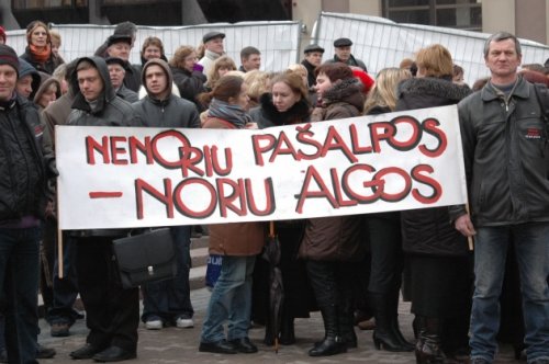 Премьер Литвы обвинил Россию в забастовке литовских учителей