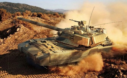 Опытная партия танков и БМП "Армата" будет отправлена в войска в 2016-2017 годах