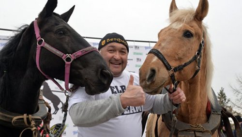 Сильнейший человек России впервые с XIX века удержал рвущихся коней