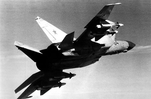 Противовоздушный спецназ: МиГ-25 по прозвищу «Летучая мышь»