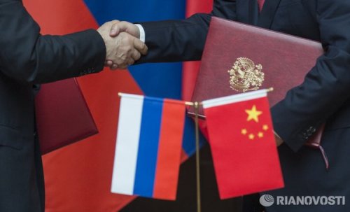 МИД КНР: события в мире не влияют на сотрудничество России и Китая