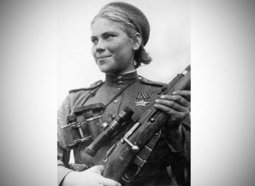 Снайпер Роза Шанина — «невидимый ужас Восточной Пруссии»