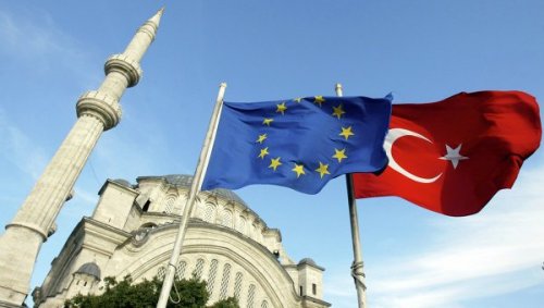 Депутат бундестага: Турция ведёт себя как на базаре