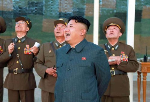Пхеньян вновь напомнил о себе, запустив две ракеты в сторону Японского моря