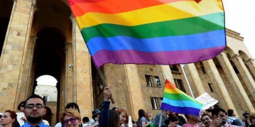 Власти Грузии проведут референдум об однополых браках