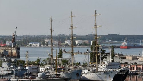 Два корабля ВМС Турции зашли в порт Одессы