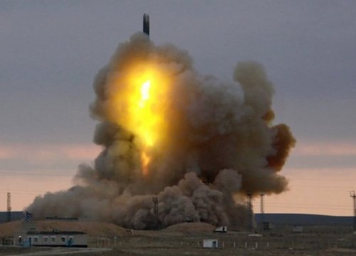 Гиперзвуковую боеголовку для ядерных ракет успешно испытали в Росси