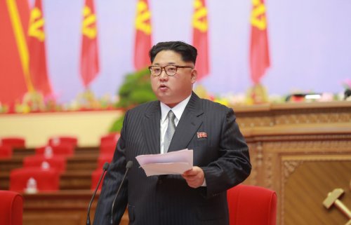 Пхеньян пообещал применять ядерное оружие только для защиты страны