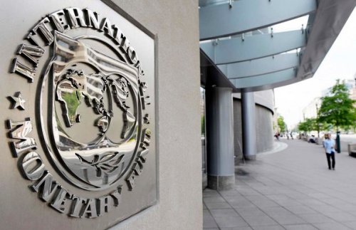 МВФ решил пересмотреть программу поддержки Украины
