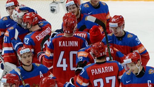 Российские хоккеисты с разгромным счетом победили датчан в матче ЧМ