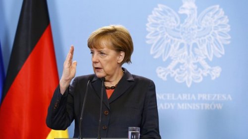 Вице-канцлер Германии: Меркель резко изменила курс миграционной политики