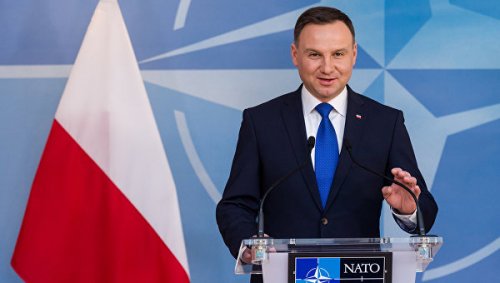 Президент Польши выступил против "холодной войны" НАТО и России