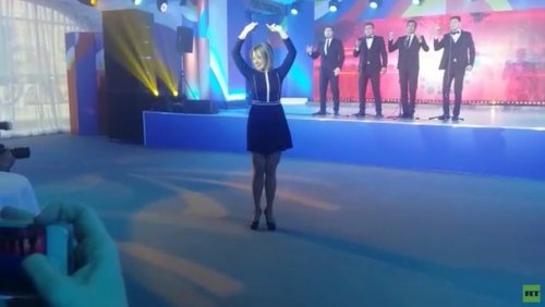Мария Захарова станцевала калинку на саммите Россия-АСЕАН