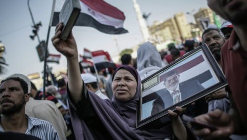 Египтян приносят в жертву нефтедоллару