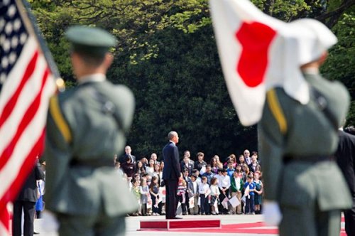 Financial Times: визит Обамы в Японию расколол союзников США в Азии 