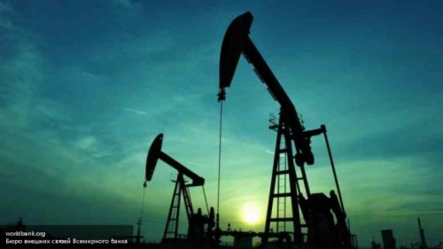 Нефть Brent впервые за полгода перескочила планку в $50