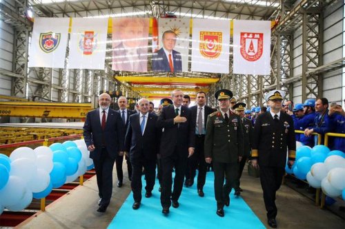 Эрдоган заявил, что Россия вооружает РПК