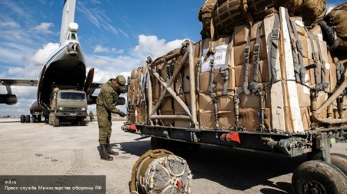 Военные РФ привезли сирийским беженцам 16 тонн продовольствия