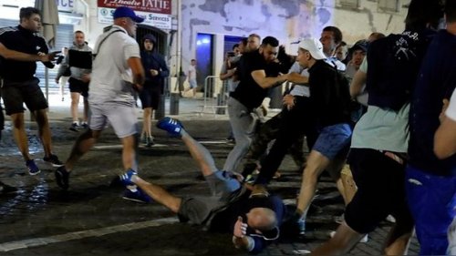 Times: В Марселе подрались французы и англичане, а обвинили российских фанатов