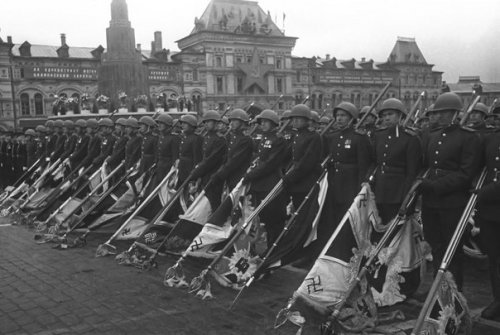 Триумф, длиною в вечность: 24 июня 1944 года прошел первый Парад Победы на Красной площади
