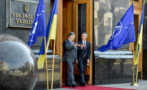 НАТО берет под крыло Украину: В Брюсселе готовы продемонстрировать особое отношение к «незалежной» назло России