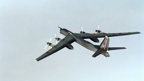 Минобороны получит еще семь модернизированных бомбардировщиков Ту-95МС