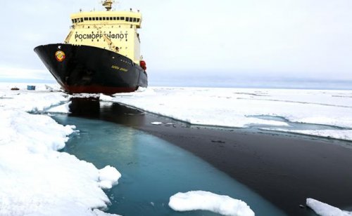 Арктику прикроют боевые ледоколы