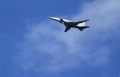 Дальние бомбардировщики Ту-22М3 нанесли удары по позициям ИГ близ Пальмиры