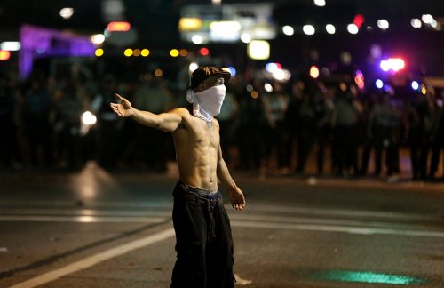 Два года с начала протестов в Фергюсоне. Фотохроника событий
