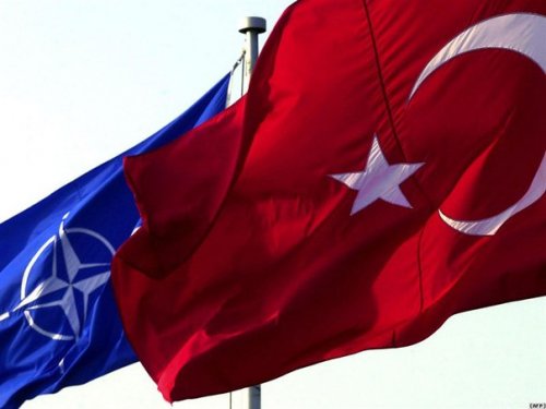 НАТО заверило в отсутствии на повестке дня вопроса о выходе Турции из альянса