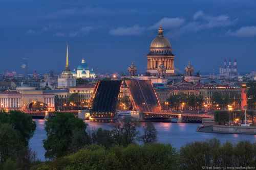 Американский портал о туризме включил Санкт-Петербург в список самых романтичных мест мира