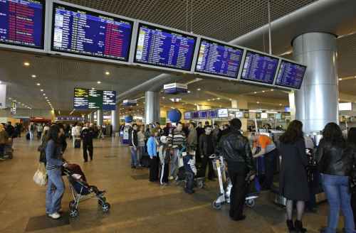 В российских аэропортах внедрят систему распознавания лиц