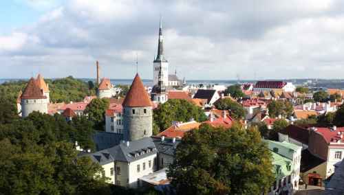 Ради ущемления русских Эстония нарушает собственную конституцию