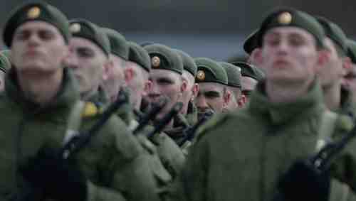 Российских военнослужащих экипируют чудо-браслетами