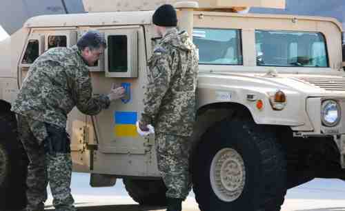 Американский конгресс одобрил поставки летального оружия на Украину
