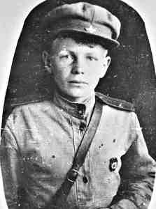 Полковник милиции Филоненко – фронтовой мальчишка Петя Штопанный 