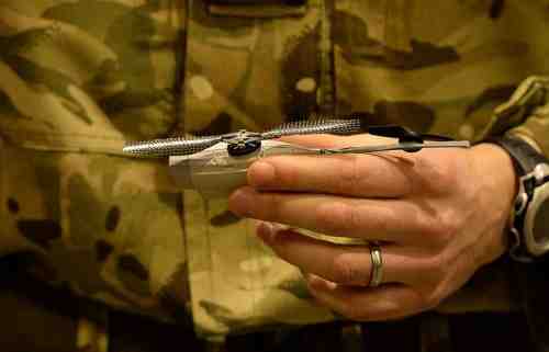 СМИ: специалисты ОПК создали оружие для борьбы со стаями мини-дронов противника 