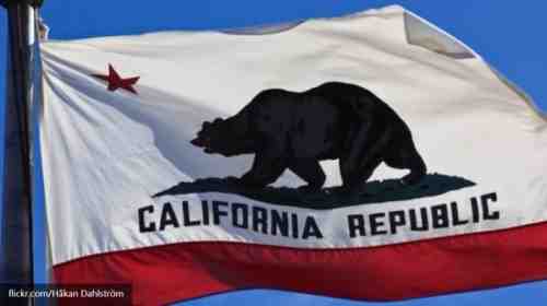 Власти Калифорнии рассмотрят референдум о выходе из США 