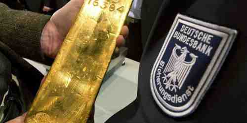Германия ускорила вывоз золота из хранилищ ФРС США 