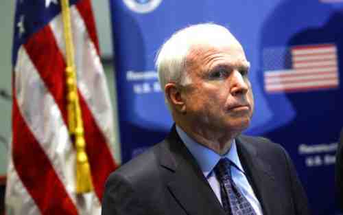 Джон Маккейн: «герой Вьетнама», предавший в плену Америку