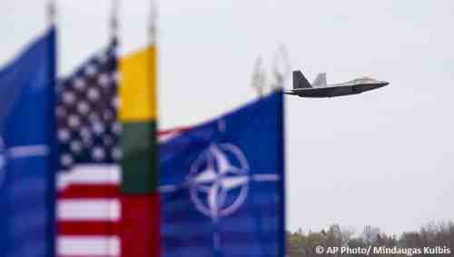 Мнения европейцев и американцев относительно пользы НАТО для ЕС разошлись 