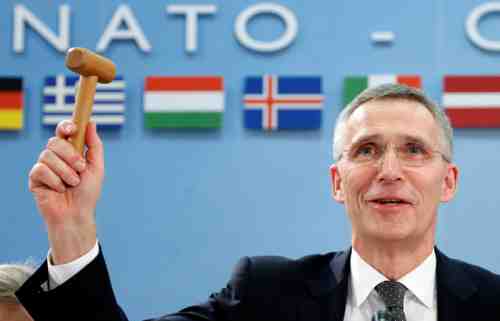 Страны НАТО согласились увеличить оборонные расходы 
