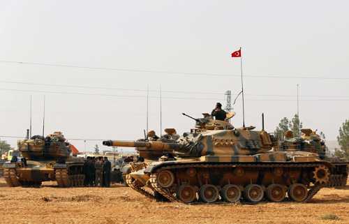 Вооруженные силы Турции атаковали сирийскую армию в западном Манбидже 