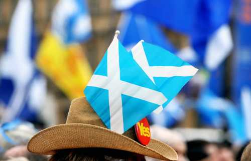 Парламент Шотландии проголосовал за новый референдум о независимости 
