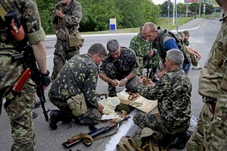 Жёсткое "перемирие" продолжается: Донецк отражает удар за ударом